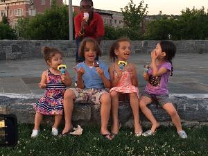 ice cream fun! (Leni is on the far left)